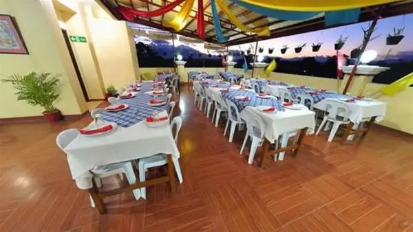 Rooms R Us - Voyagers Palace