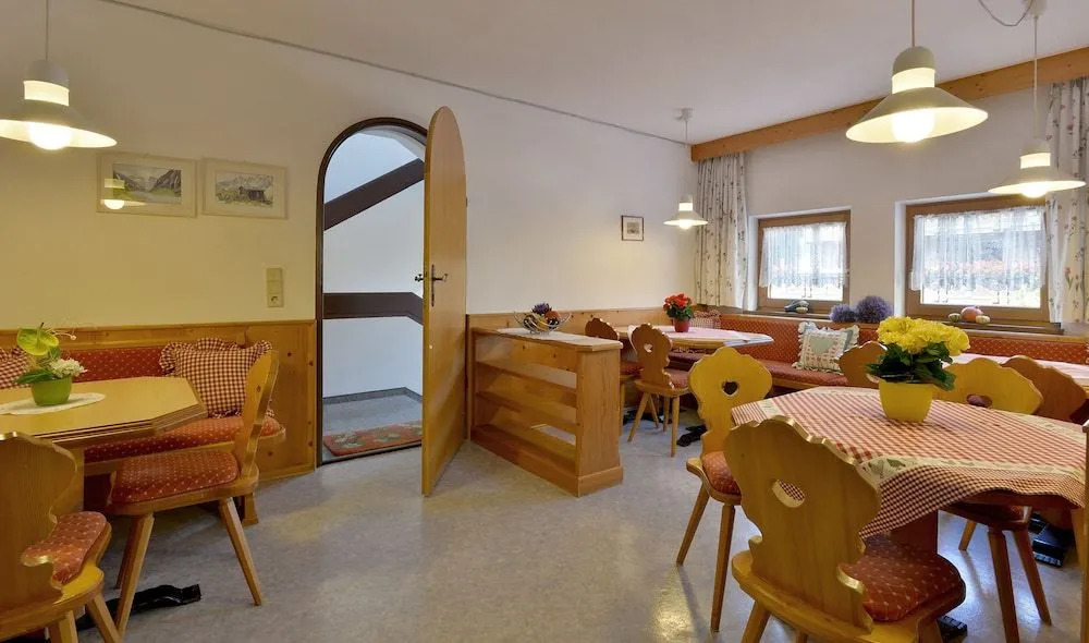 Appartementhaus Kaltenbach-Stumm by PiaundDirk