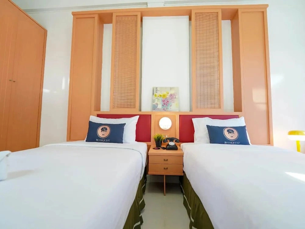 Happy Live Quest Hotel