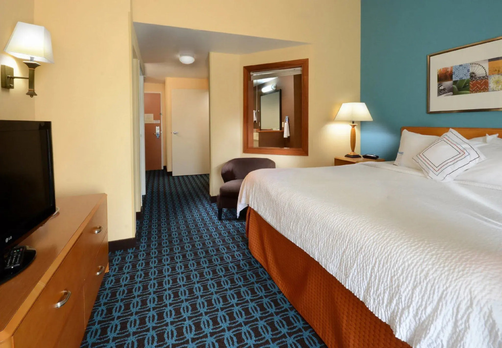 Fairfield Inn & Suites By Marriott Roanoke Holli
