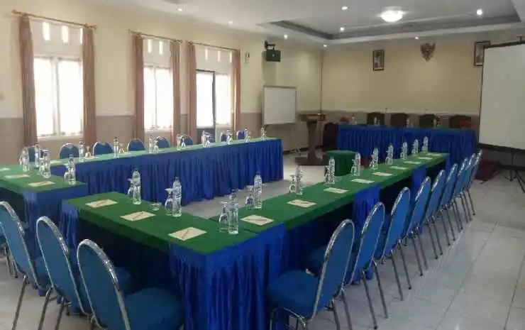 Naratas Hotel