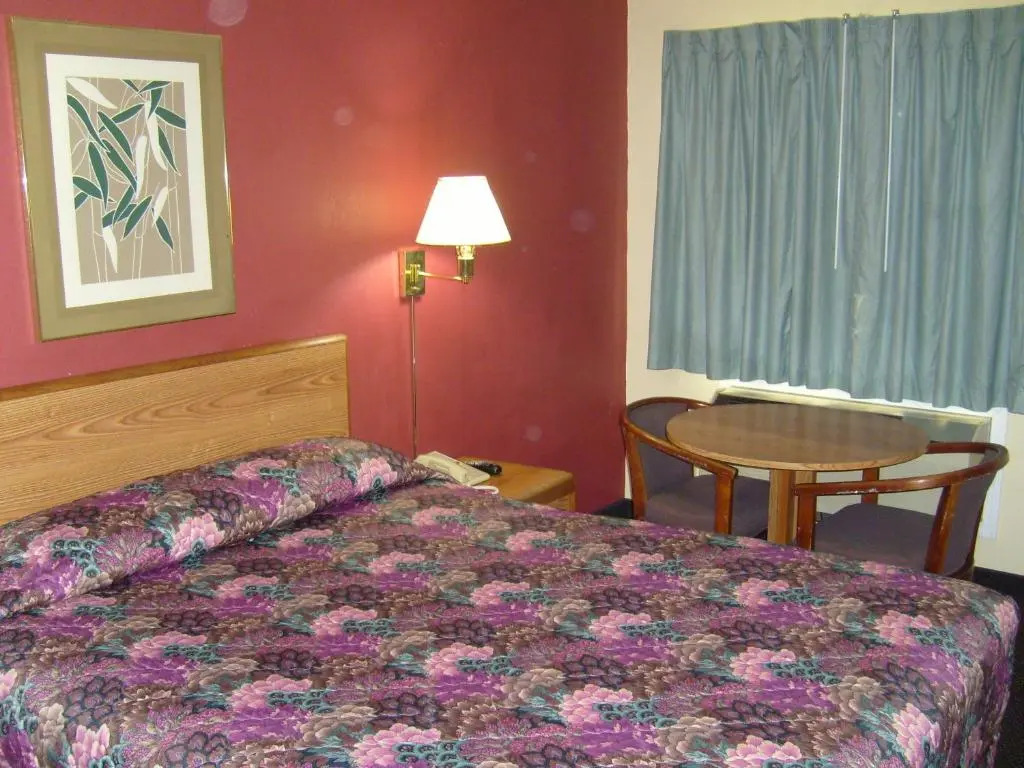 Cascade City Center Motel