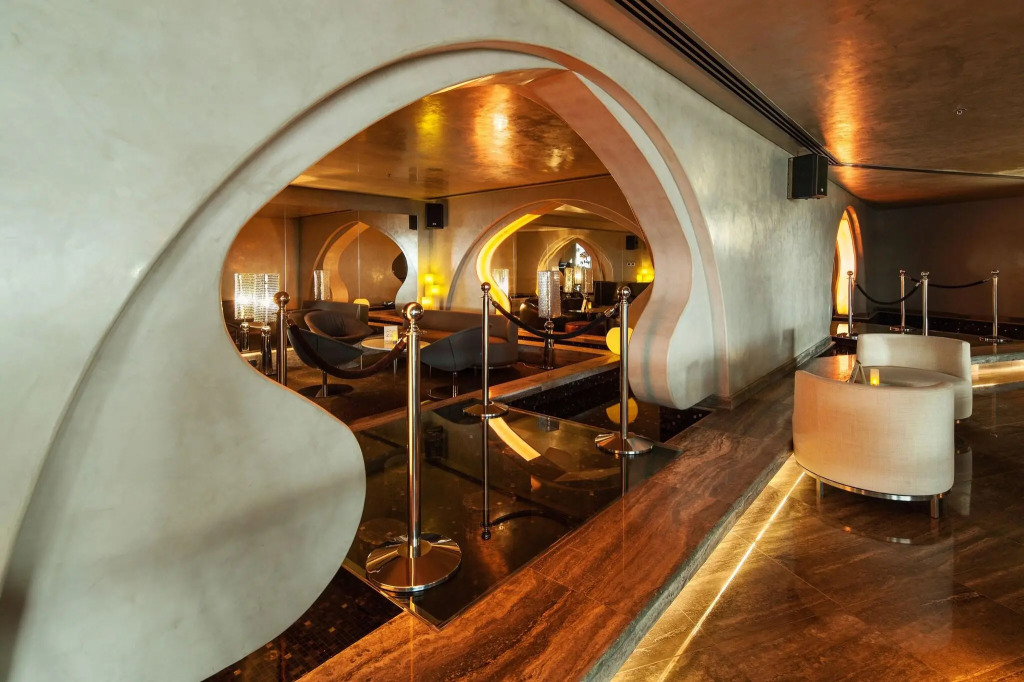 Курортный отель The Art Hotel & Resort