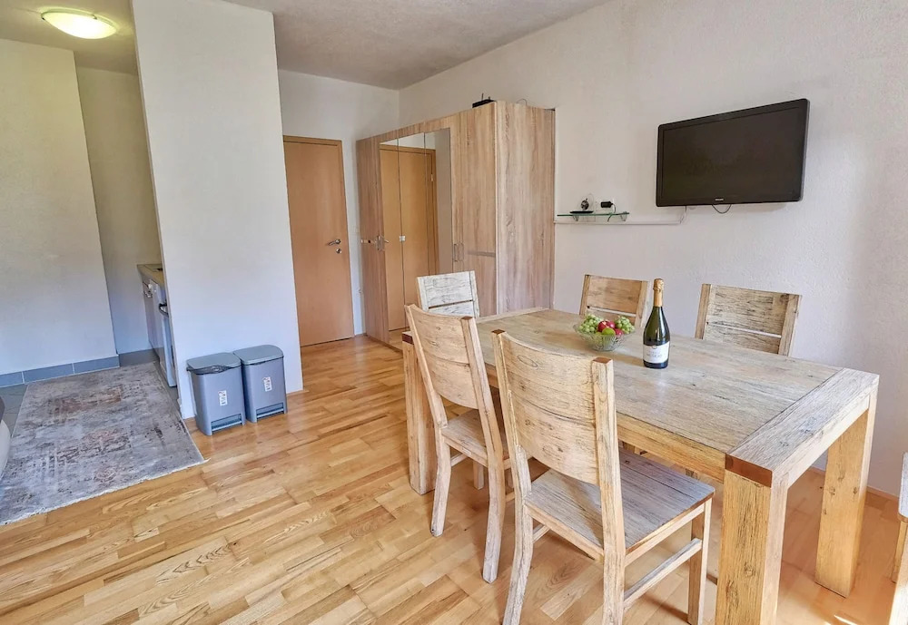 4 Bedroom House - Jacuzzi - Jacobs Resort