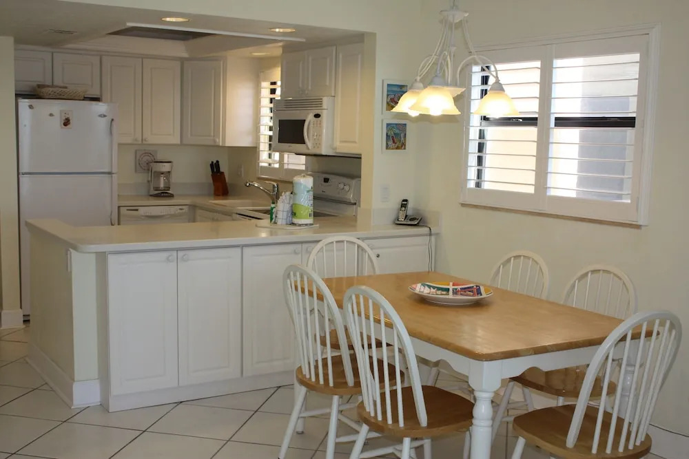 Ocean's Reach Condominiums