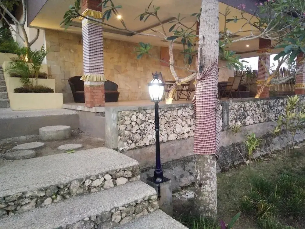 Tombong Limo Home Stay