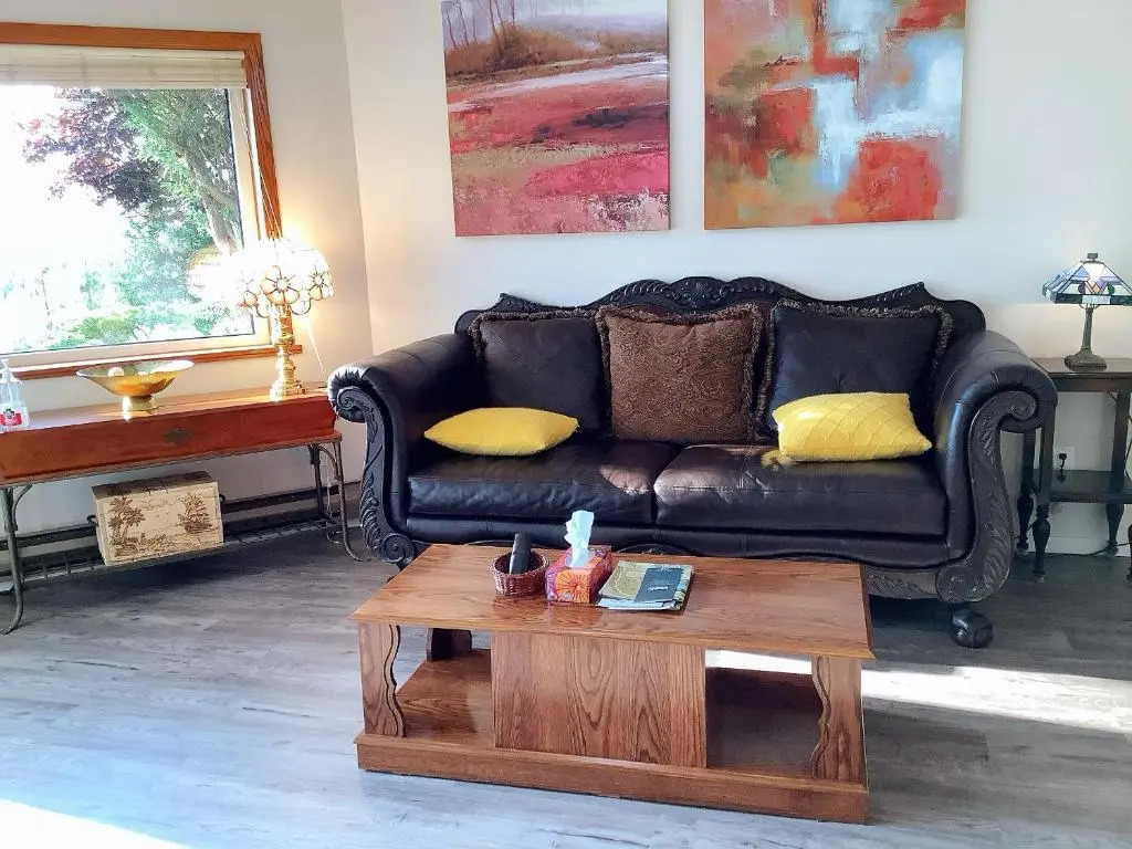 Stunning Ocean Mountain View 3 BR Suite