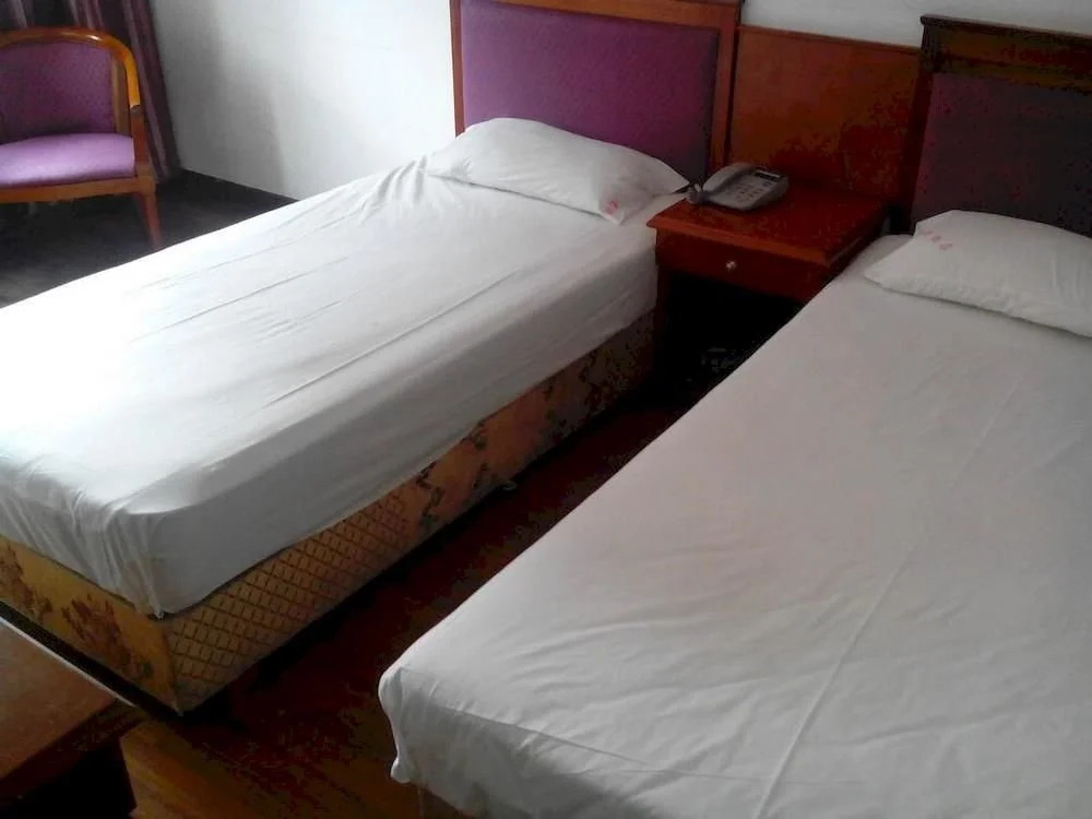 Guangming Hotel