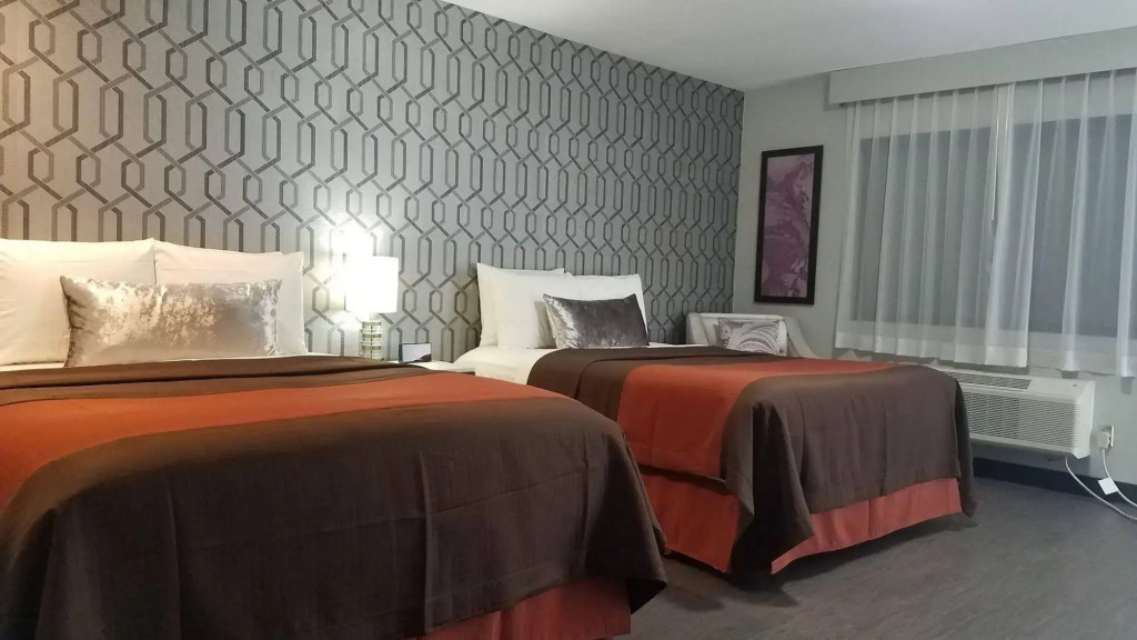 Sunset West Hotel, SureStay Collection By Best Western