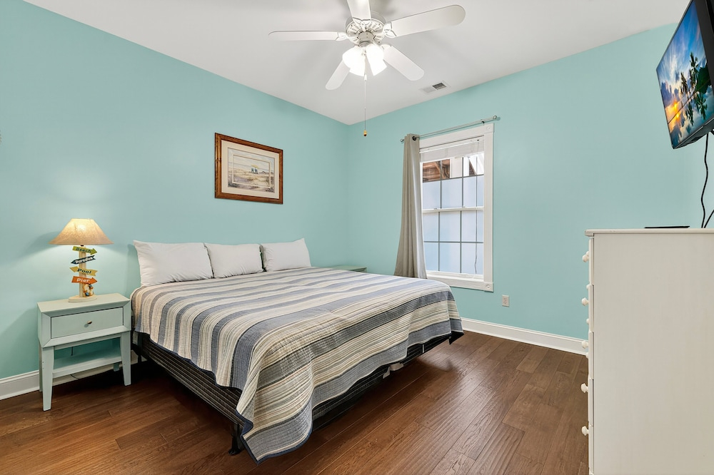 Magnolia Pointe Luster Leaf 4891-101
