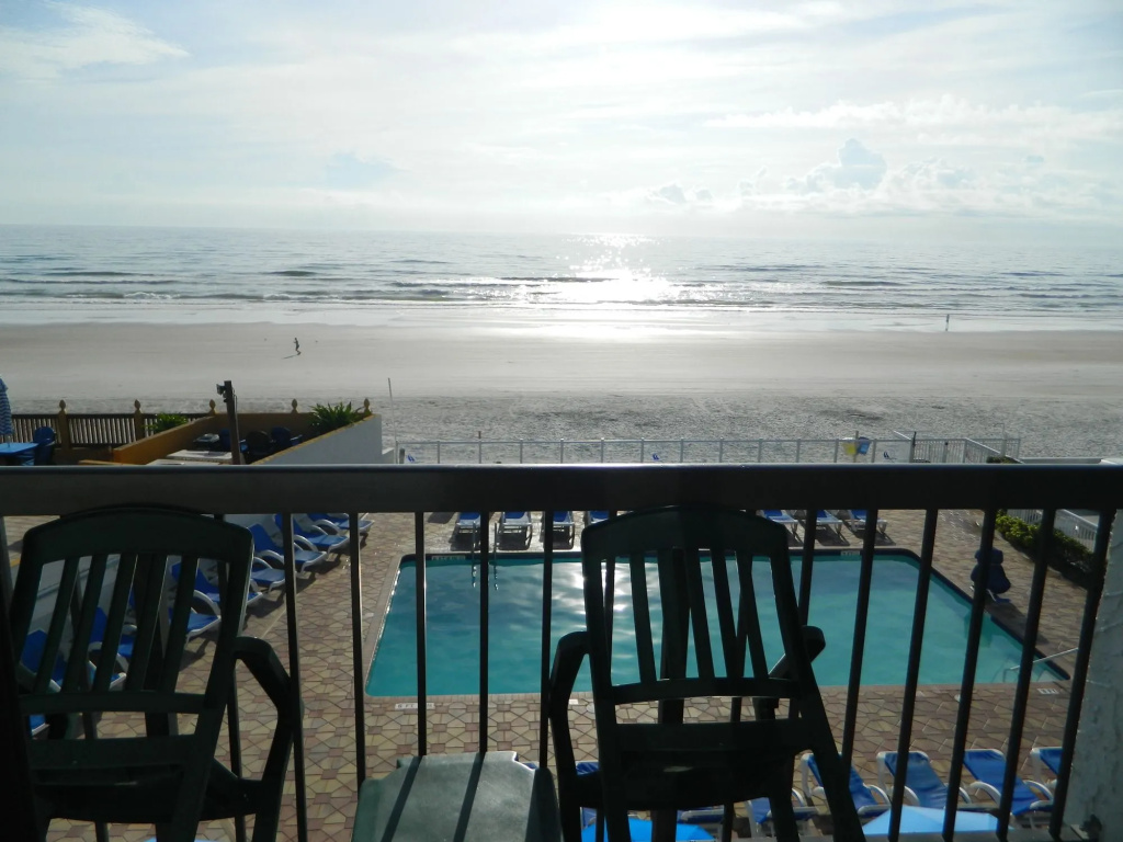 Tropical Winds Resort Hotel