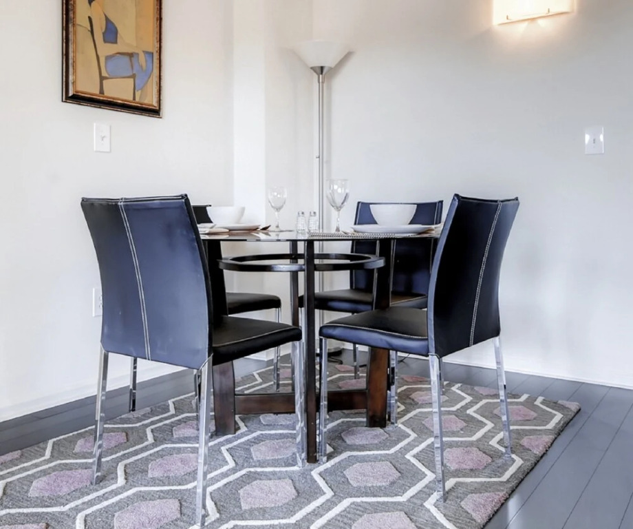 Glendon Apartments