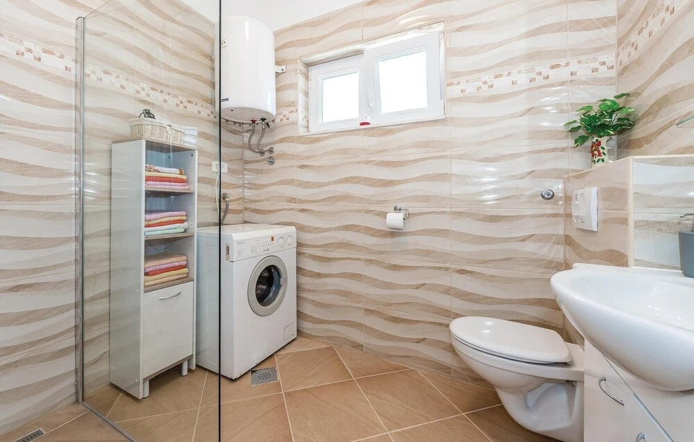 Nice Home in Vodice With Wifi and 3 Bedrooms