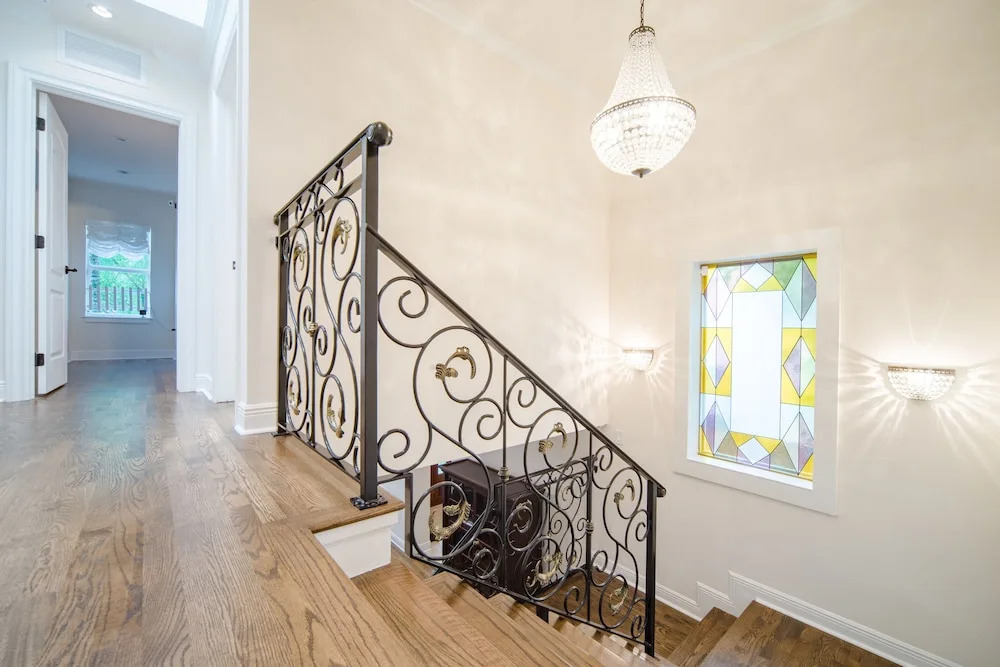 Crystal Court Estate - Four Bedroom Home
