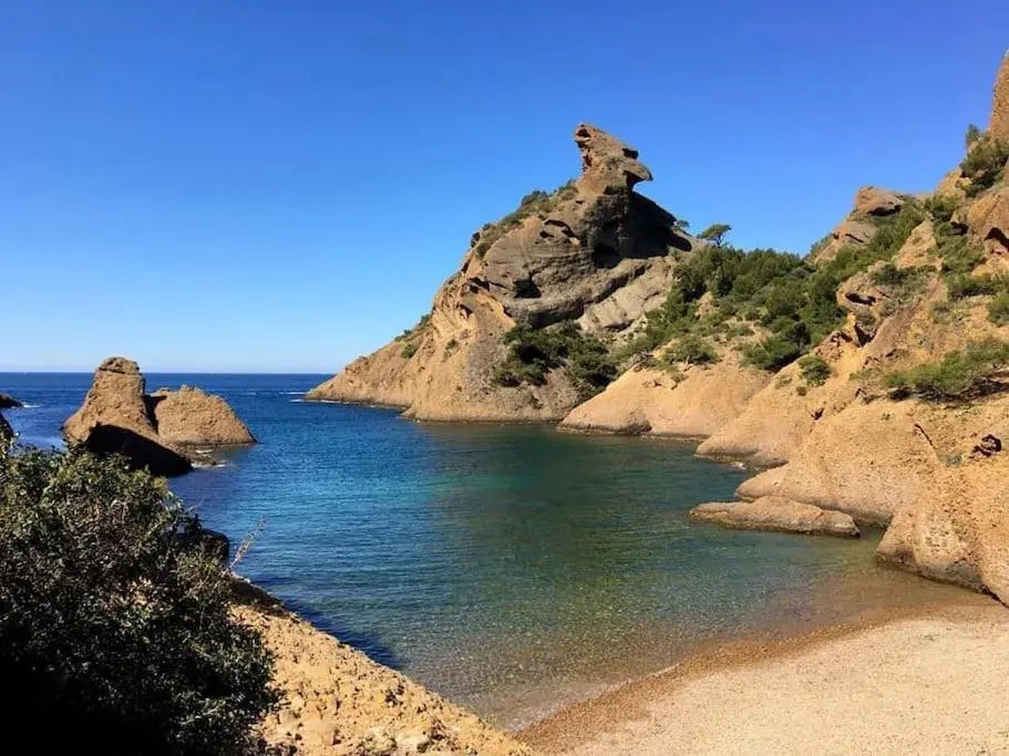 Studio 28m2 climatisé,WIFI, proche des calanques,plages