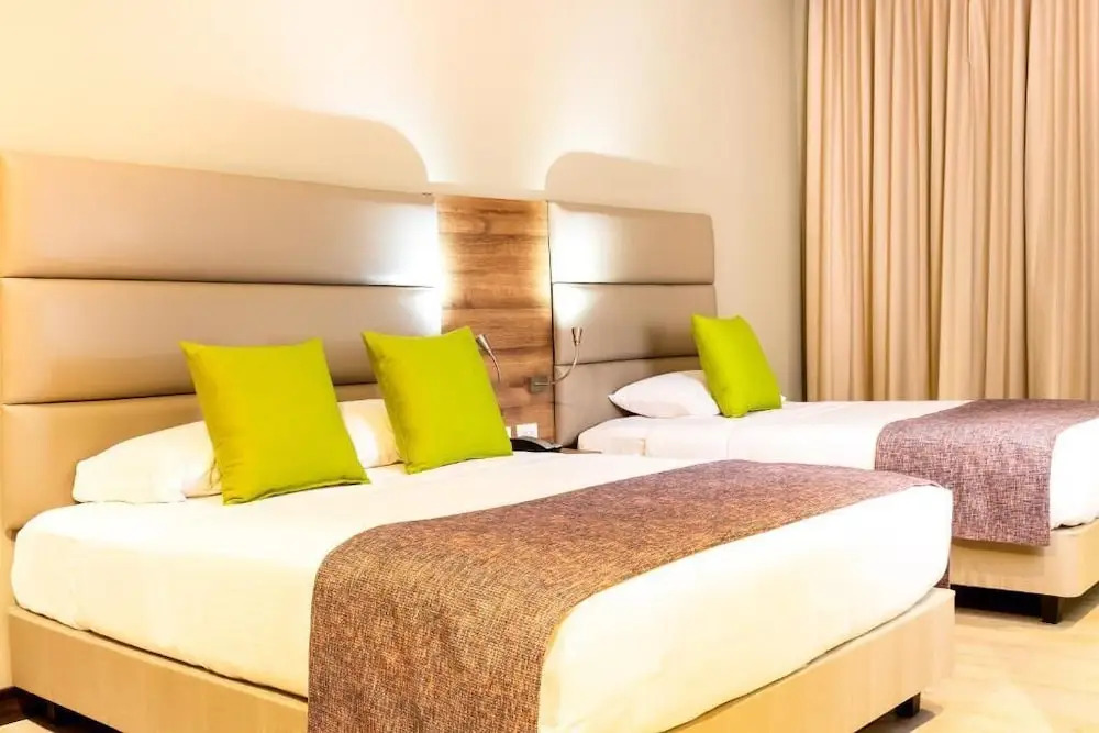 Hotel F25