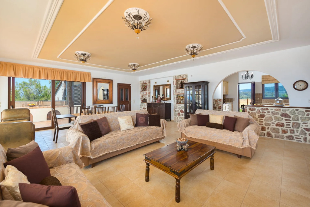 Butterfly Villa with stunning Sea and Valley Views