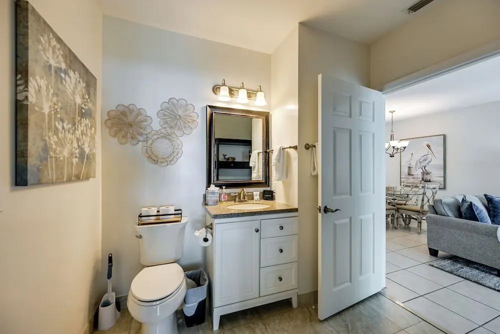 Marco Island Condo w/ Shared Pool & Hot Tub!