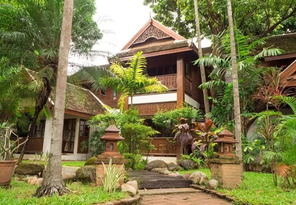 Baan Orapin Heritage Bed and Breakfast