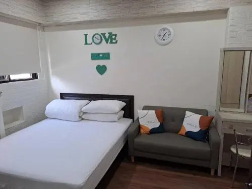 EZ Stay Hotel