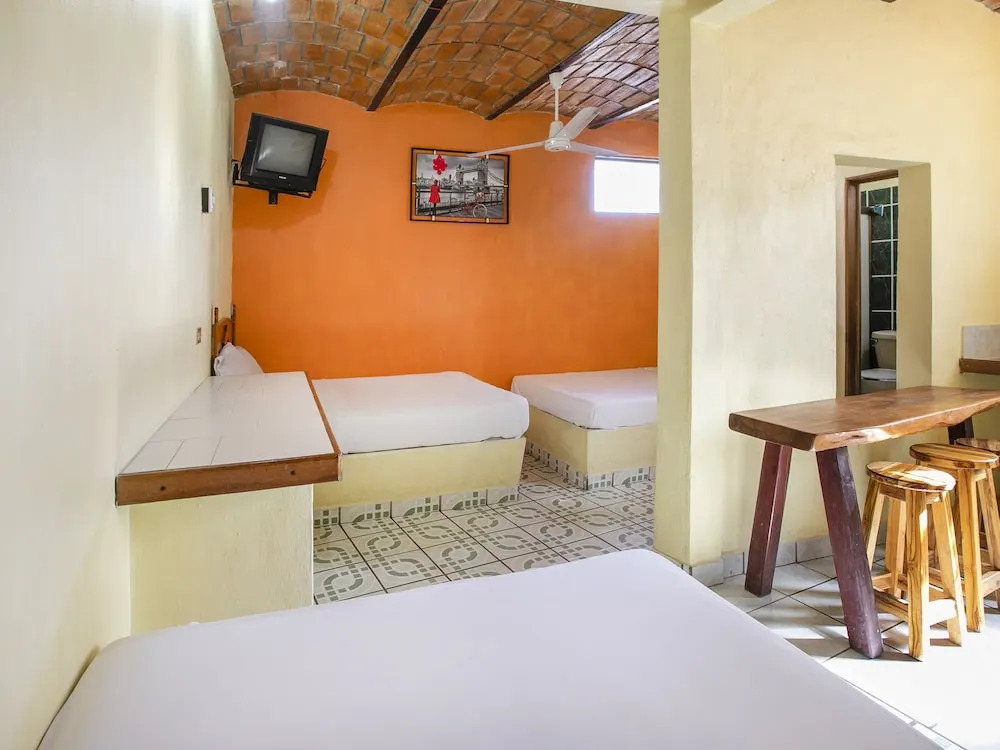 OYO Hotel Bungalows Alondra