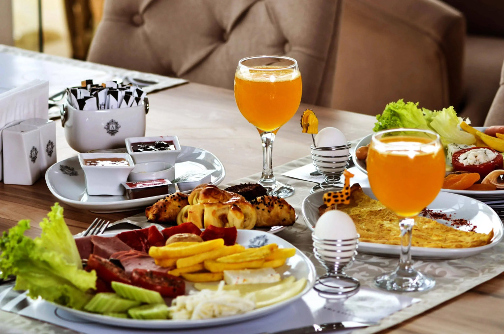 Ada Life Hotel