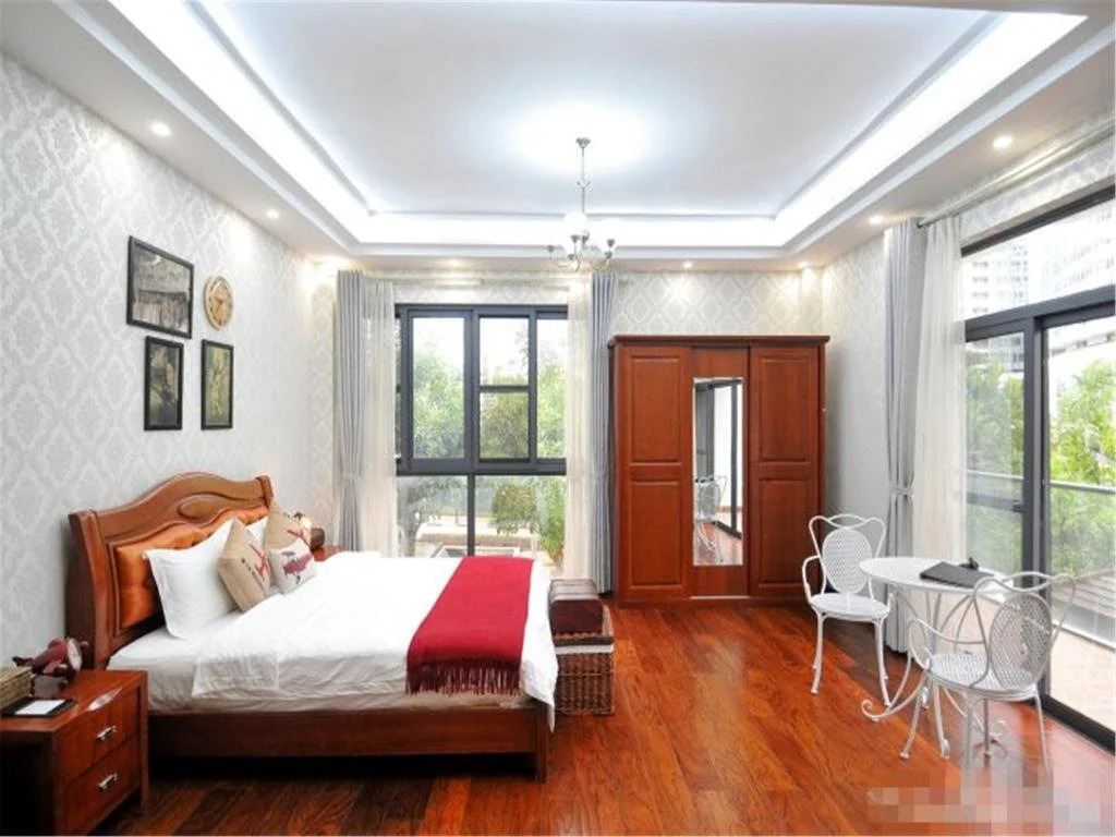 1940 Luxury Villa