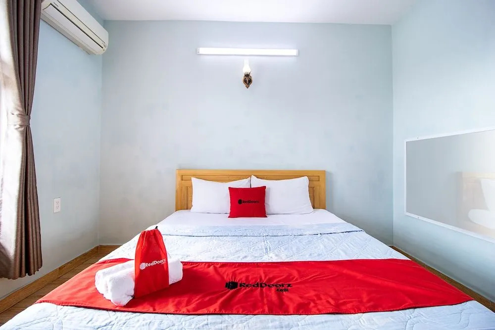 RedDoorz near Saigon Hi-Tech Park