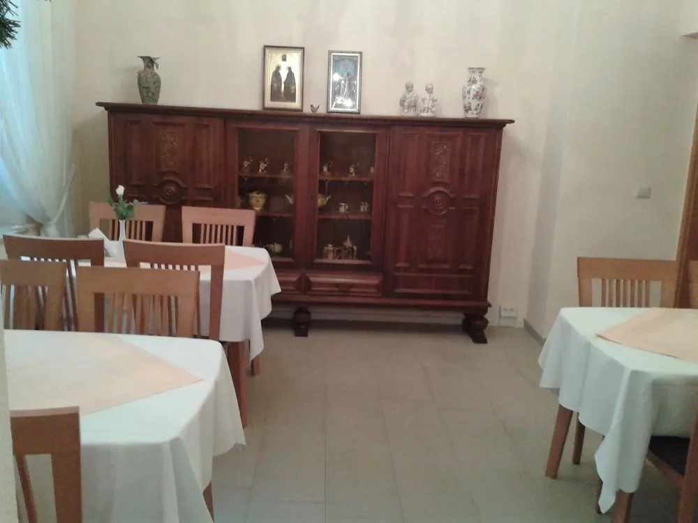Hotel - Pension Vesta