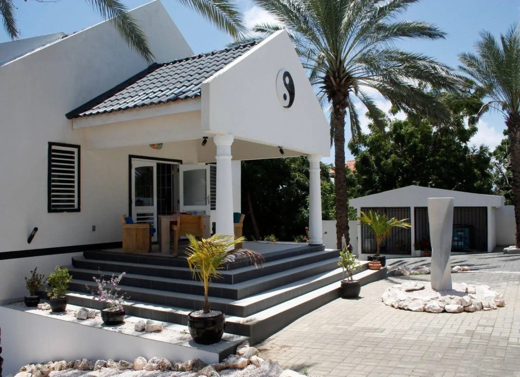 Sun Sea Sleep Apartments