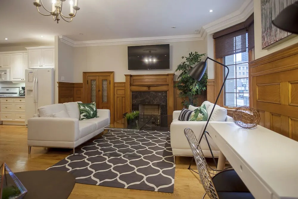 Spectacular 1BR Unit - King Bed