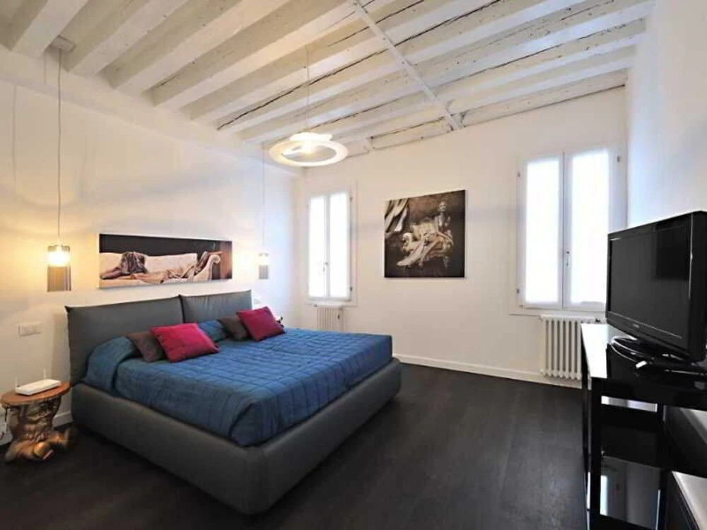 Art Deco Apartment