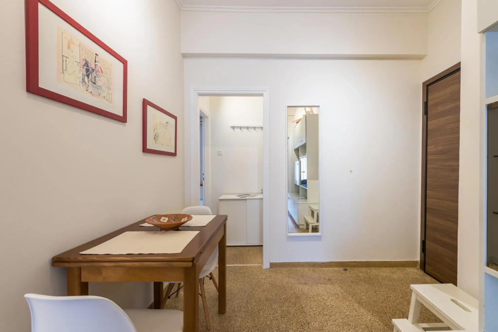 Relaxing Koukaki Apartment by CloudKeys