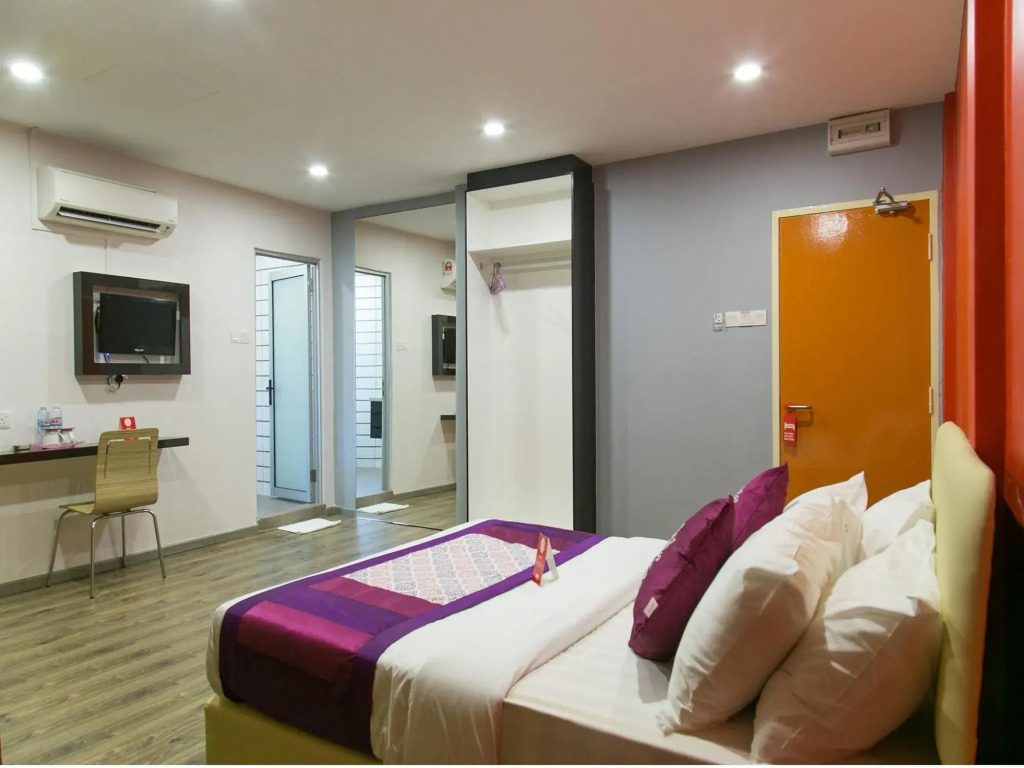 OYO 296 KK Hotel Jalan Pahang