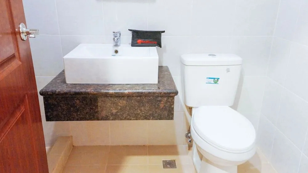 Reddoorz Premium @ the Trillium Residences