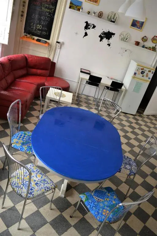 Via Zara Arararooms