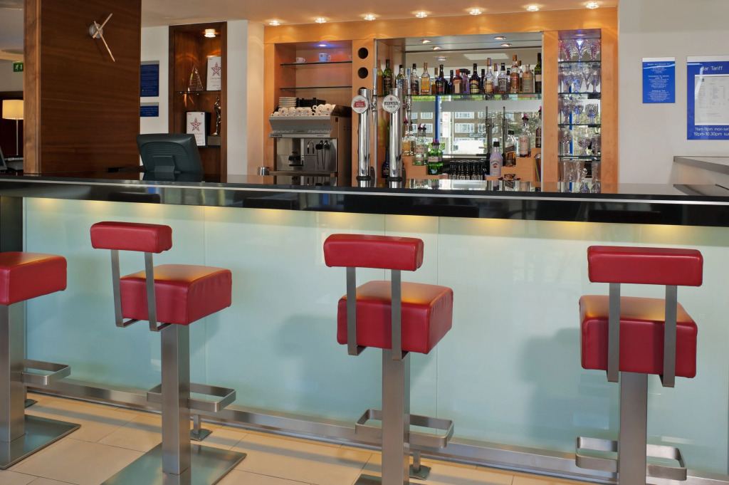 Holiday Inn Express London Golders Green (A406)