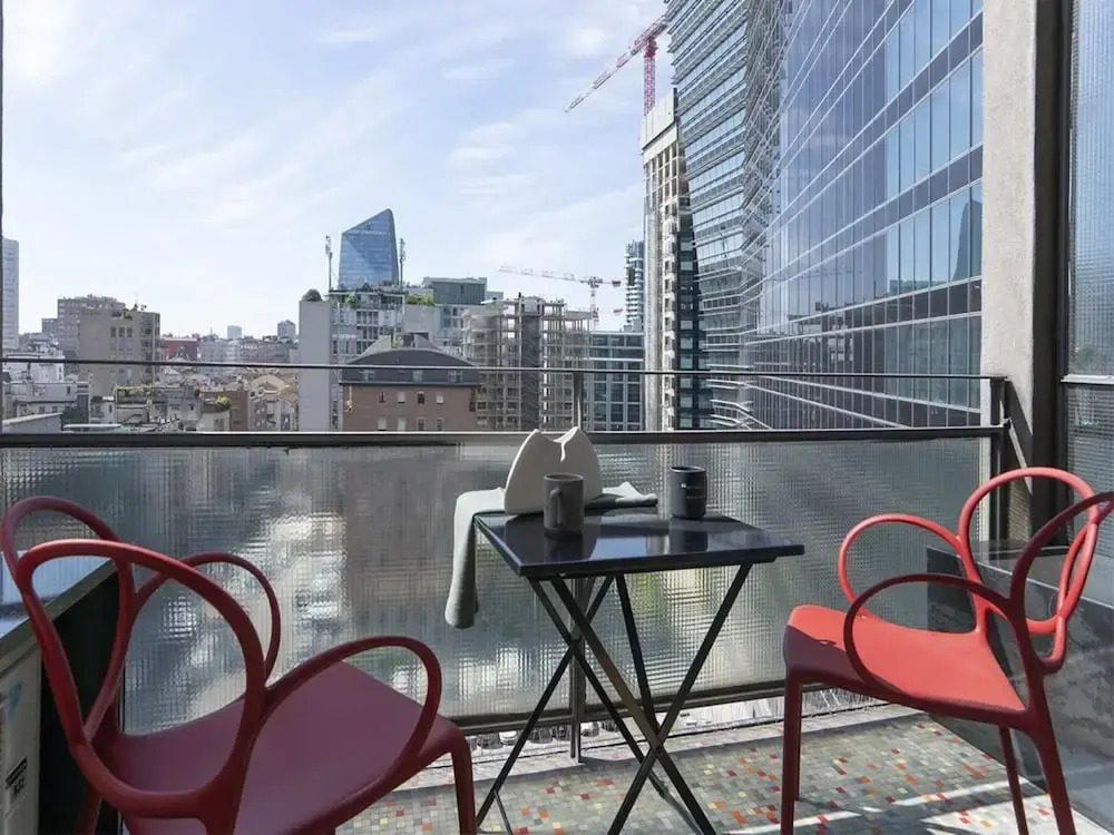 Design Flat W/terrace, Porta Nuova