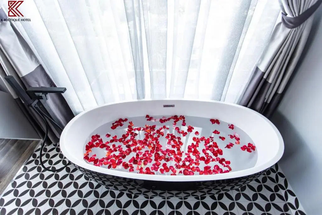 TTR Skypool View Hotel - Đà lạt