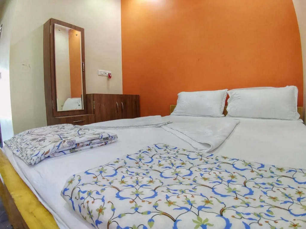 Vijayanagara Home Stay