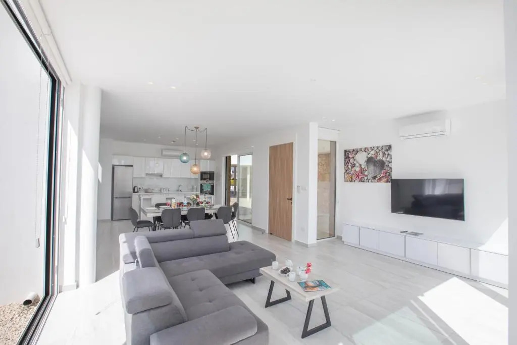 Walk to Beach- Central Protaras- Pool Villa, Blue Island Villa