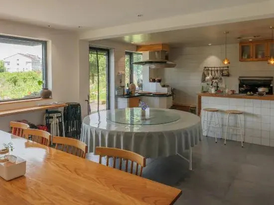 Living food and homestay