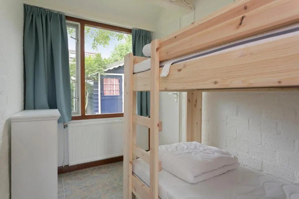 Jonkerstee 66 - Ouddorp De vrolijke noot Childfriendly near the beach - not for companies