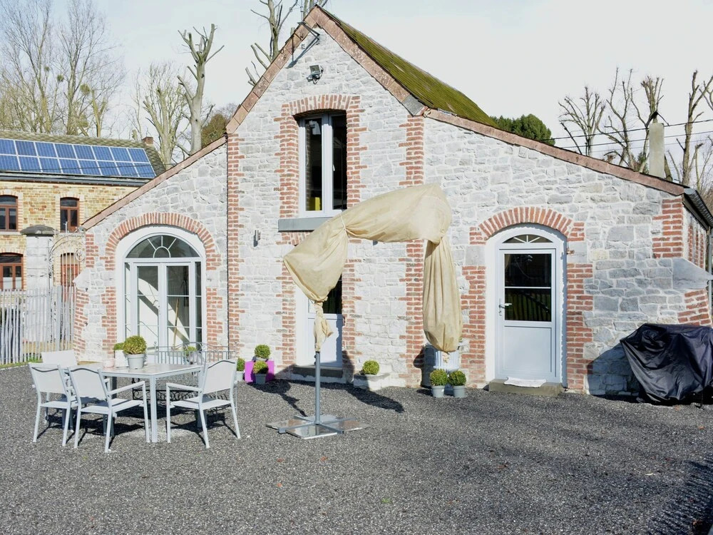Wonderfully Furnished Cottage, Very Comfortable, Small Village Near Namur