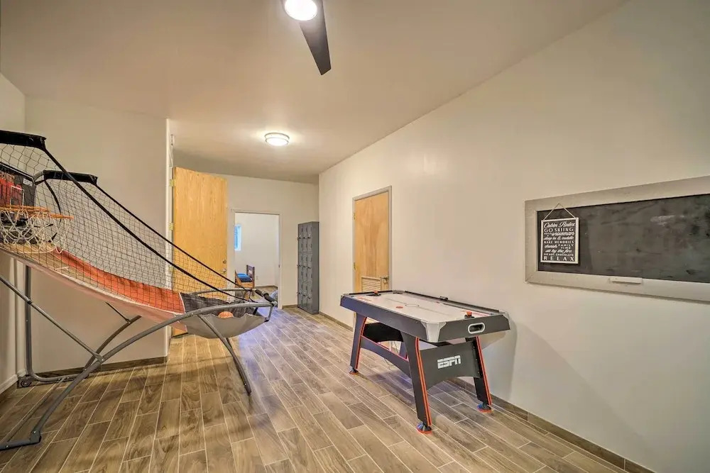 Mtn-view Gem w/ Fire Pit & Deck in Payson