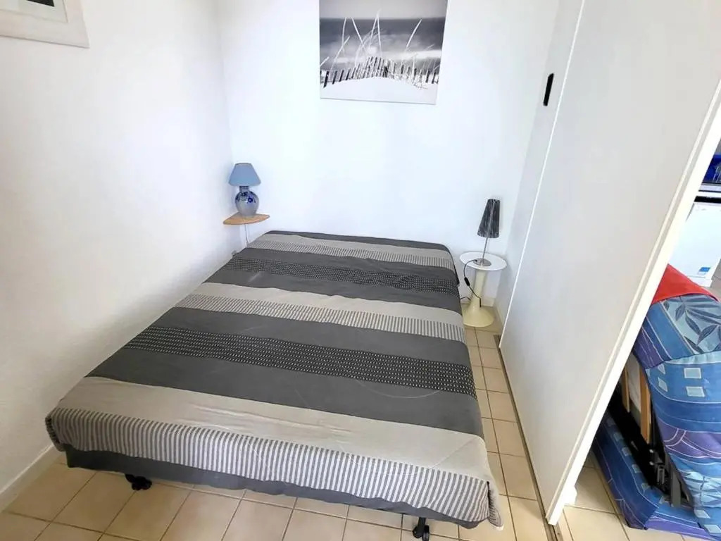 Appartement Six-Fours-les-Plages, 3 pièces, 4 personnes - FR-1-316-270