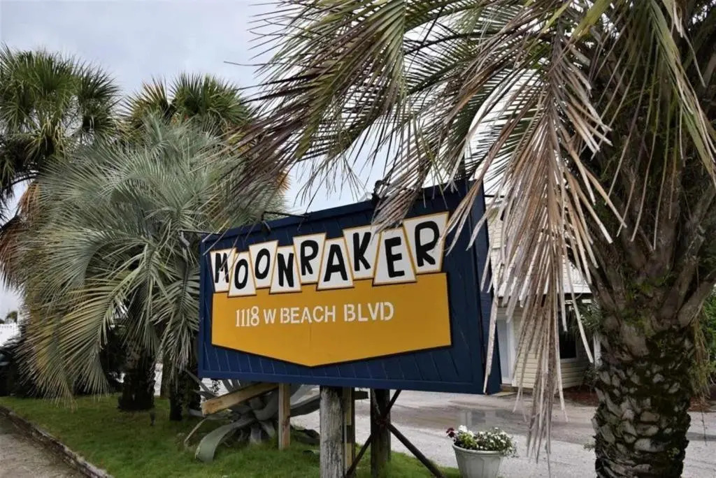Cozy Condo Just Steps To The Beach, Unit 2 - Sleeps 4
