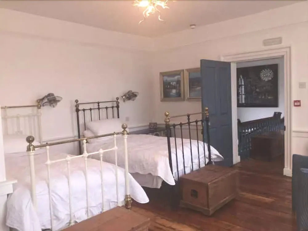 Moonfleet Boutique Hotel