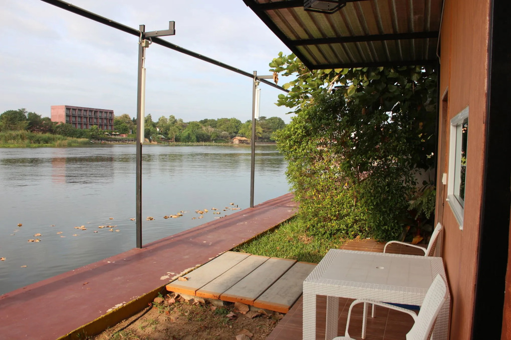 Riverpool Resort