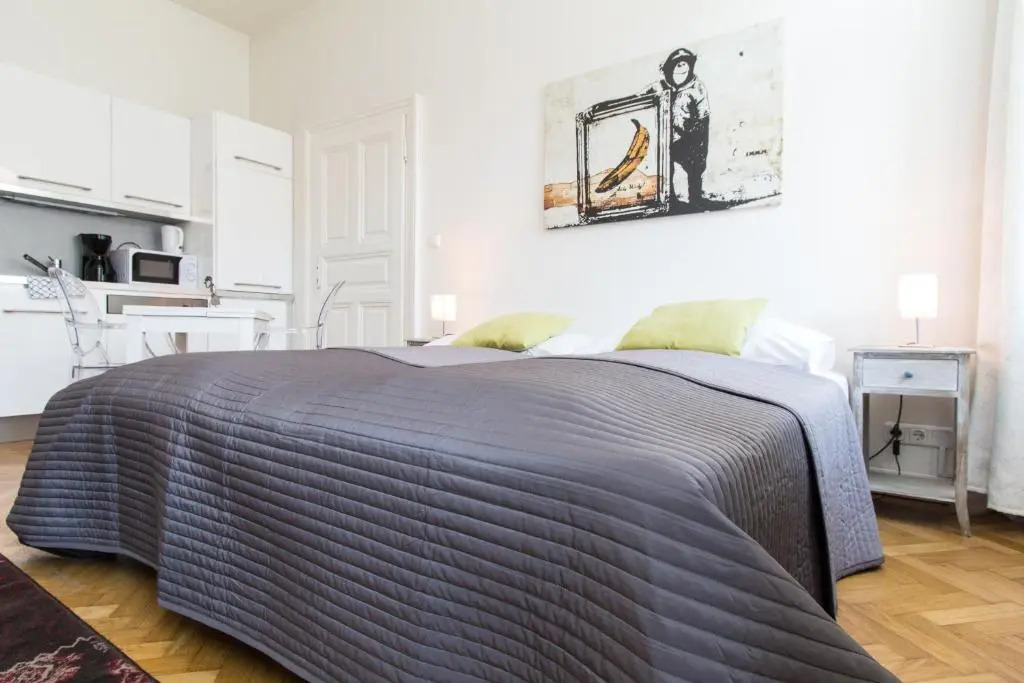 Design Apartments I contactless check-in